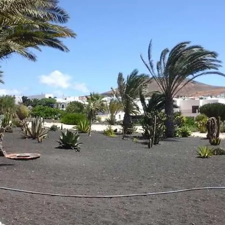 Teguise Sleeps 4 Wifi *