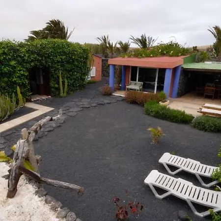 Villa Teguise Sleeps 4 Wifi *