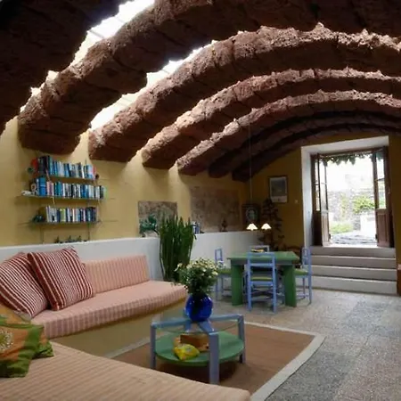 Teguise Sleeps 4 Wifi * Teguise (Lanzarote)
