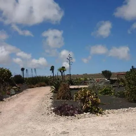 Teguise Sleeps 4 Wifi Teguise (Lanzarote)