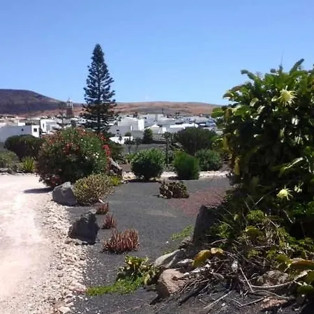 Villa Teguise Sleeps 4 Wifi Teguise (Lanzarote)