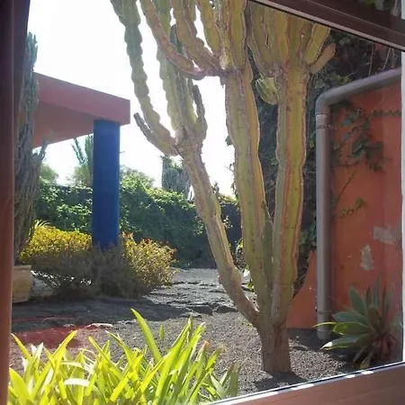 فيلة Teguise Sleeps 4 Wifi