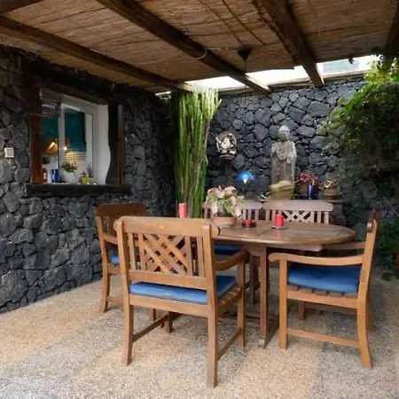 Teguise Sleeps 4 Wifi